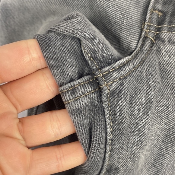 BDG Mid-Rise Bootcut Jean – Destroyed Grey Denim - Size 27 - Picture 8 of 16